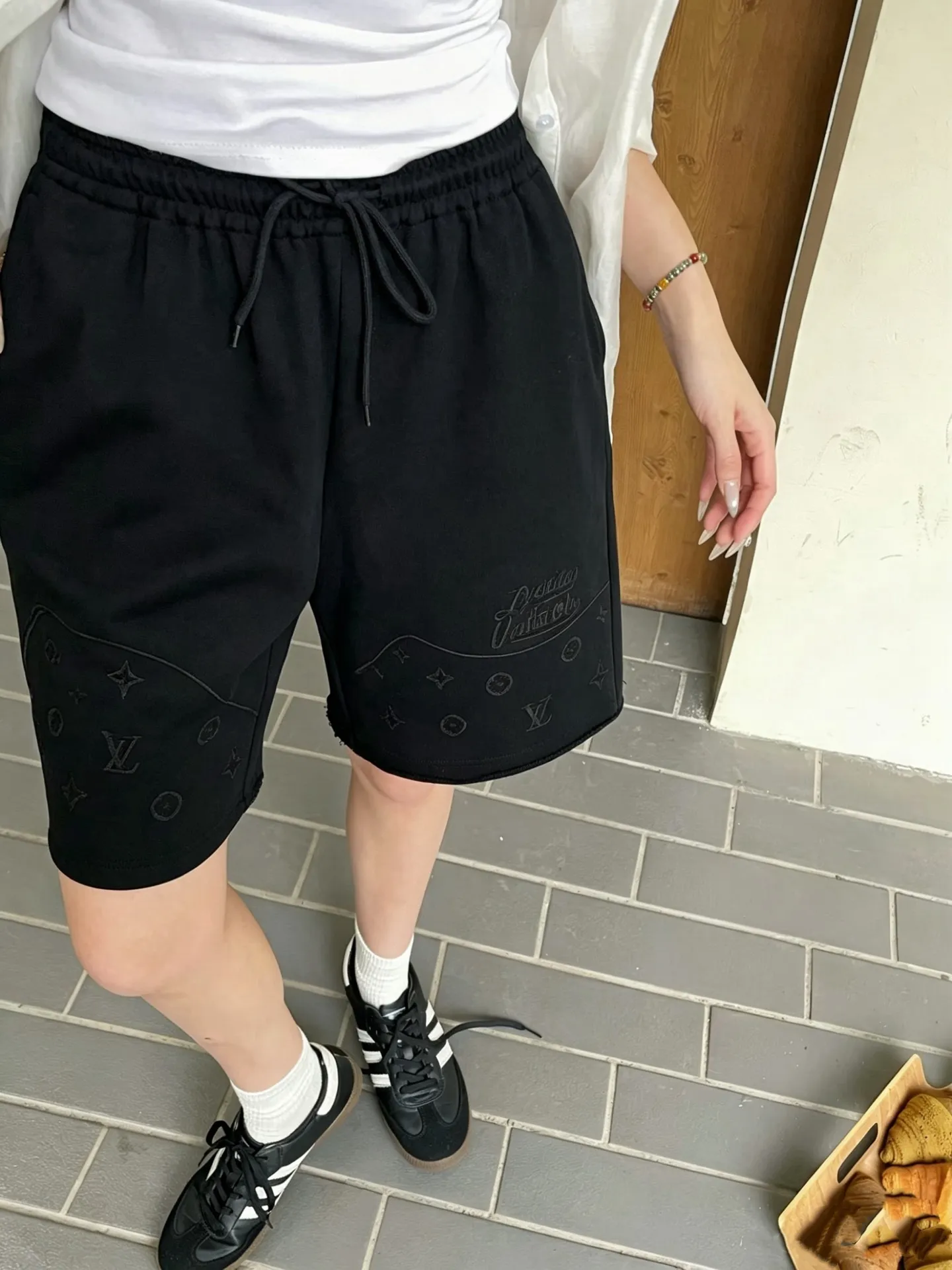 Louis Vuitton/Louis Vuitton wave pattern old flower embroidered logo shorts